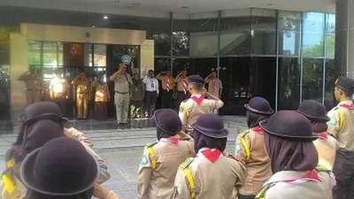 Pemkab Kepulauan Seribu melepas 40 Pramuka ke Pertikawan Nasional/pulauseribu.jakarta.go.id