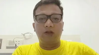 Cabup Indramayu, Daniel Muttaqien Syafiuddin dalam video yang menyatakan dirinya terkonfirmasi Covid-19. (dok)