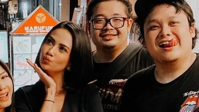 Almarhum Cecep Reza paling kanan/Instagram @vanessaangelofficial