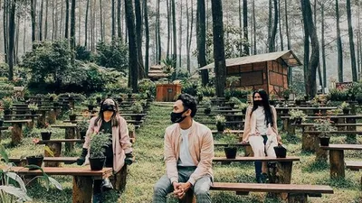 Kembali buka, Orchid Forest Cikole terapkan protokol kesehatan. (dok)