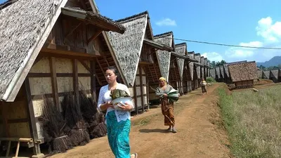 Aktivitas warga di Kampung Adat Kasepuhan Ciptagelar di Cisolok, Sukabumi, Jawa Barat. (Ayobandung/Tri Junari)