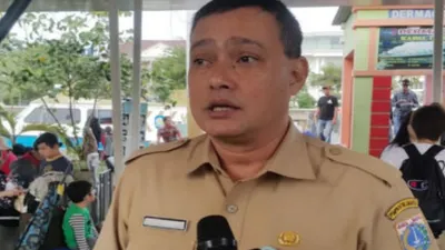 Kepala Sudin Parbud Kepulauan Seribu Cucu Ahmad Kurnia (pulauseribu.jakarta.go.id)