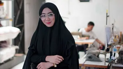 Founder Jawhara Syar'i, Cynthia Mahendra. (ABC News)