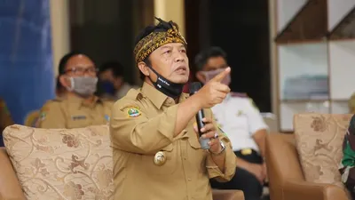 Bupati Dadang Naser (Dok)