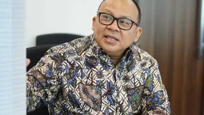 Deputi Komisioner Humas dan Logistik OJK, Anto Prabowo