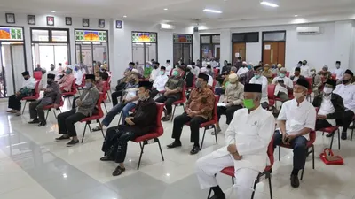 Suasana dialog Wali Kota Jaktim dengan para ulama se-Kecamatan Makassar. (Dok. Kominfotik Jaktim)