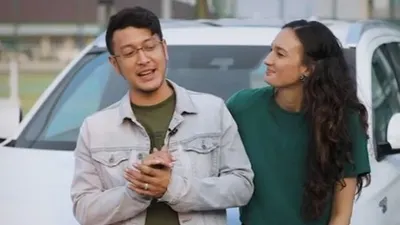 Dimas Anggara dan Nadine Chandrawinata dalam