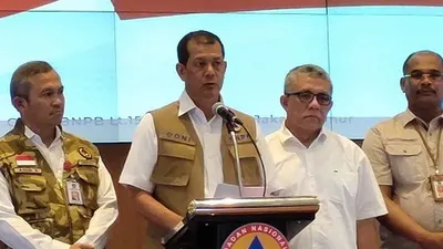 Ketua Gugus Tugas Percepatan Penanganan COVID-19, Doni Monardo, sedang memberi keterangan pers terkait perkembangan virus corona di Indonesia. (Ayojakarta.com)