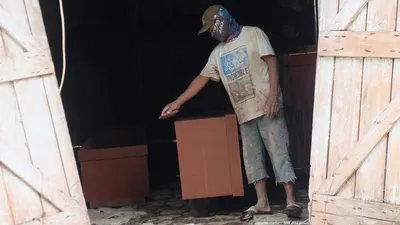 Kisah Mistis Pembuat Peti Mati, Kerap Digentayangi Sosok Wanita hingga Genderuwo (AyoSurabaya)