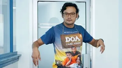Dwi Sasono berperan sebagai Ali Oncom dalam film DOA. (JawaPos.com/Issak Ramadhan)
