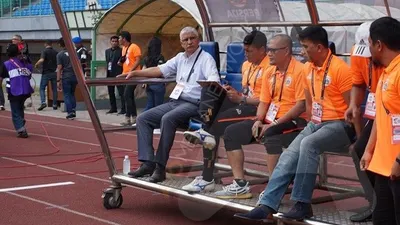 Ditunggu Semen Padang, Edson Tavares Ingatkan Persija Tak Cepat Puas