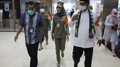 Empat kantor di wilayah Pancoran, Jakarta Selatan,disidak petugas gabungan. (dok: selatan.jakarta.go.id)