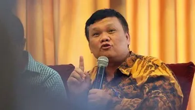 Emrus Sihombing