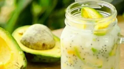 Resep Es Teler Sehat untuk Menu Buka Puasa buatan food blogger, Susi Agung. (Instagram/@susie.agung)