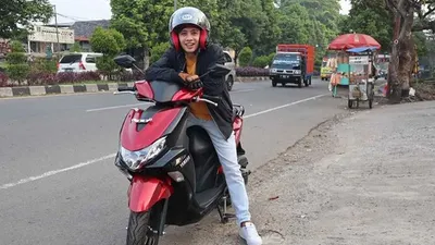 Video Istri Idaman, di mana Noris baru beli motor Yamaha Freego yang pasti keren, pasti kuat, pasti nanjak, pasti irit, dan pastinya menang banyak. (dok Yamaha Bogor)
