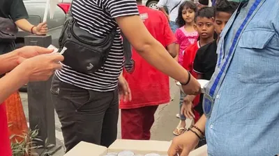 GMKI Jakarta membagi-bagikan makanan buka sahur