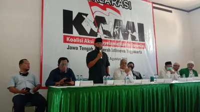 Gatot Nurmantyo saat berorasi menghadiri deklarasi Koalisi Aksi Menyelamatkan Indonesia (KAMI) wilayah Jawa Tengah dan DI Yogyakarta, di Kota Solo, Kamis (20/8/2020). (Ayojakarta.com/Budi Cahyono)