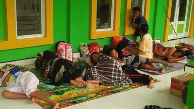 Pengungsi di Kecamatan Sendaana pascagempa di Kabupaten Majene. (dok PMI Kecamatan Majene)