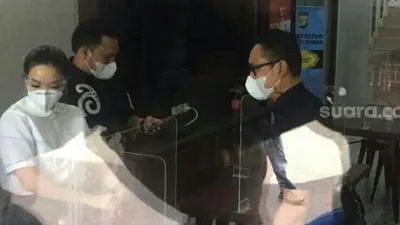 Gisella Anastasia jalani pemeriksaan kasus video syur [Suara.com/Rena Pangesti]
