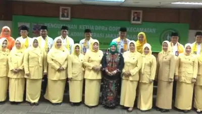 Pengukuhan ketua GOPTKI Kecamatan Seluruh Jakbar (barat.jakarta.go.id)