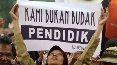Pengangkatan 34.953 Guru Honorer Tersendat di 2019, Kemendikbud Janji Tahun 2021 Tak Terulang