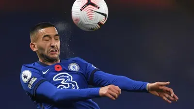 Hakim Ziyech menjadi motor permainan Chelsea saat menekuk Morecambe 4-0 dalam laga putaran keempat Piala FA. Foto: EPA-EFE/Mike Hewi