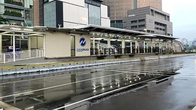 Pacakerusuhan demo omnibus law, empat halte akan dilakukan redesign. (beritajakarta.id)