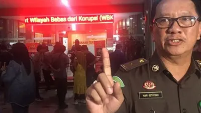 Kapuspen Kejagung, Hari Setiyono