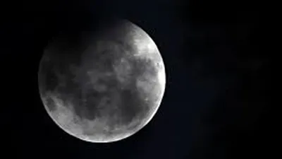Jangan Lewatkan! Ini Waktu Menyaksikan Momen Gerhana Bulan Penumbra