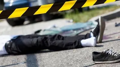 Pedagang Kue Putu Tewas Tersambar Kereta di Buaran