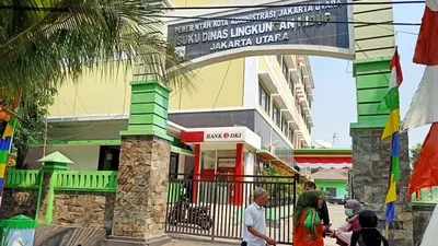Kantor Suku Dinas Lingkungan Hidup Jakarta Utara, di Kecamatan Koja, Jakarta Utara, Jumat (2/8/2019). (ANTARA/Andi Firdaus)