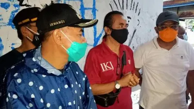 Plh Wali Kota Jakpus Irwandi Dekan Fakultas Seni Rupa IKJ dan perwakilan PT Taspen (dok. pusat.jakarta.go.id)