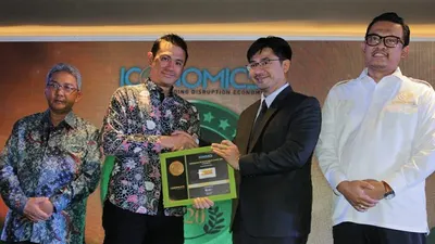 Indosat Ooredoo Raih Gold Brand Equity Award in Telecommunication dari Iconomics