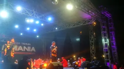 Ismed Sofyan memberikan kata sambutan dalam acara tasyakuran milad ke-22 The Jakmania yang berlangsung di kawasan Monas, Jakarta Pusat. (Ayojakarta.com/Hendy Dinata)