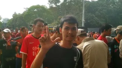 Ribuan Jakmania Mulai Padati SUGBK. (ayojakarta.com/Hendy Dinata)