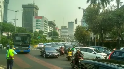 Sejumlah Ruas Jalan di Sekitar Patung Kuda Macet Imbas Demonstrasi Mahasiswa