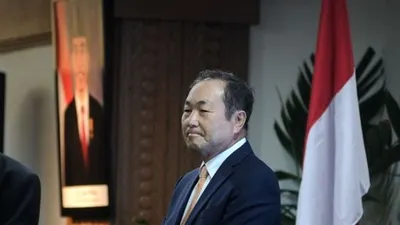 Menristekdikti Kenalkan Rektor Asing Pertama di Indonesia