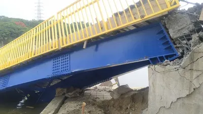 Baru Diresmikan, Jembatan di Taman Hutan Kota Kemayoran Roboh
