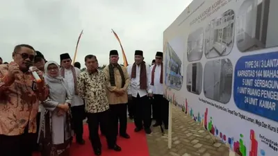 Mantan Wapres RI, Jusuf Kalla resmikan Rusunawa Akademi Sentra Tenun di Tanah Datar (Dok: PUPR)