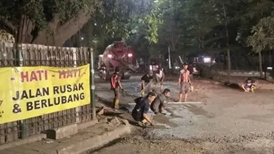 sebagai ilustrasi. Pengecoran dilakukan di Jalan I Gusti Ngurah Rai Kota Bekasi. instagram: @bmsdakotabekasi