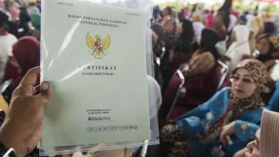 ilustrasi sertifikat tanah. (dok Suara.com)