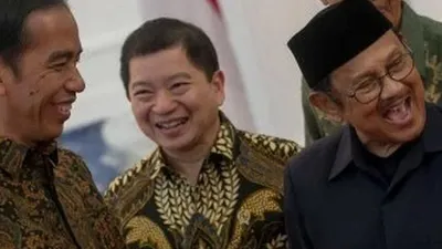 Presiden Jokowi dan Almarhum Presiden ke-3 RI BJ Habibie/Kaskus
