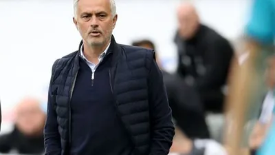 Pelatih Tottenham Hotspur, Jose Mourinho. (OWEN HUMPHREYS / POOL / AFP)