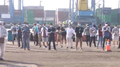343 ABK dievakuasi  dari kapal pesiar MV Rotterdam (Dispenal Lantamal III)