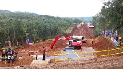 (ilustrasi). Lokasi groundbreaking proyek pembangunan Kereta Api Cepat Jakarta-Bandung, Kamis (21/1/2016), di Cikalong Wetan, Bandung Barat. [Suara.com/Dian Kusumo Hapsari]