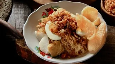 Ketoprak Jakarta/ shutterstock
