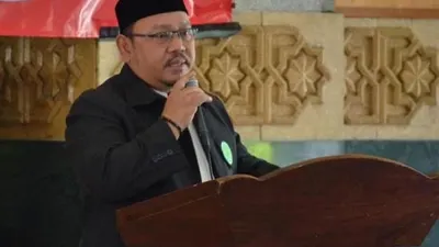 Ketua MUI DKI Jakarta, KH Munahar Muchtar
