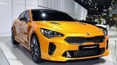 Kia Stinger di recall karena kesalahan dalam sistem power steering yang digerakkan motor (MDPS). Selain Hyundai Motor Co, Mercedes-Benz Korea, tiga perusahaan lain akan secara sukarela menarik kembali (recall) hampir 5.000 kendaraan untuk memperbaiki komponen yang rusak. Foto: Kia