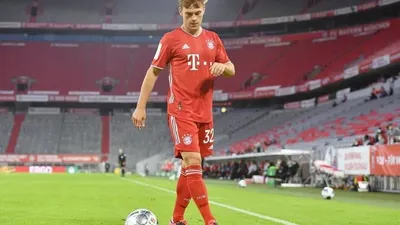 Gelandang Bayern Munchen, Joshua Kimmich harus absen membela klubnya hingga akhir tahun ini akibat cedera / instagram
