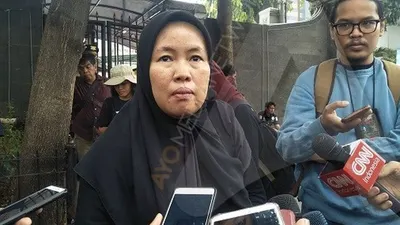 Kokom Komalawati, anggota Solidaritas Emak-Emak Tabur Bunga/Ayojakarta.com